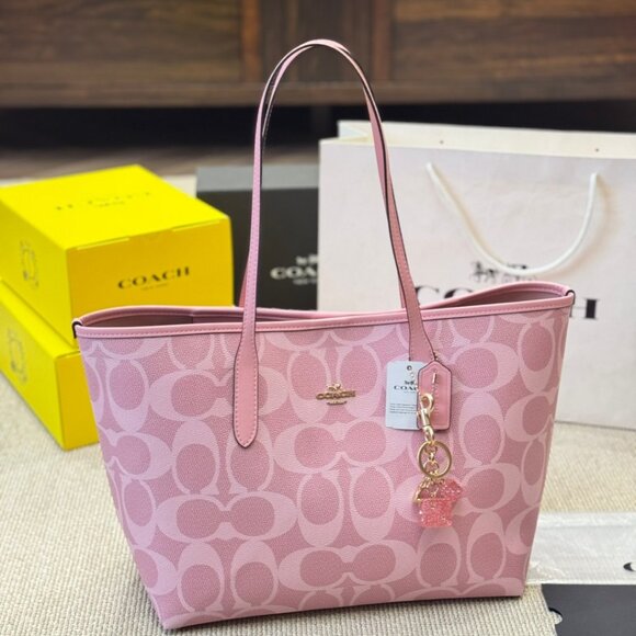 Coach tote bag, size 33*27 cm - Picture 2 of 8